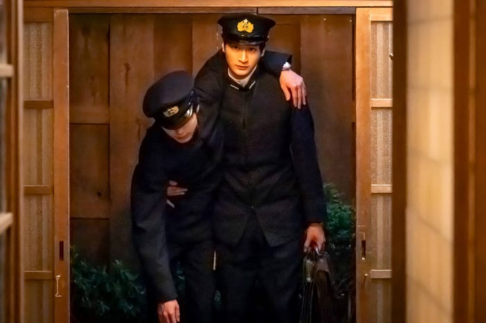 本田響矢、小関裕太(C)フジテレビ