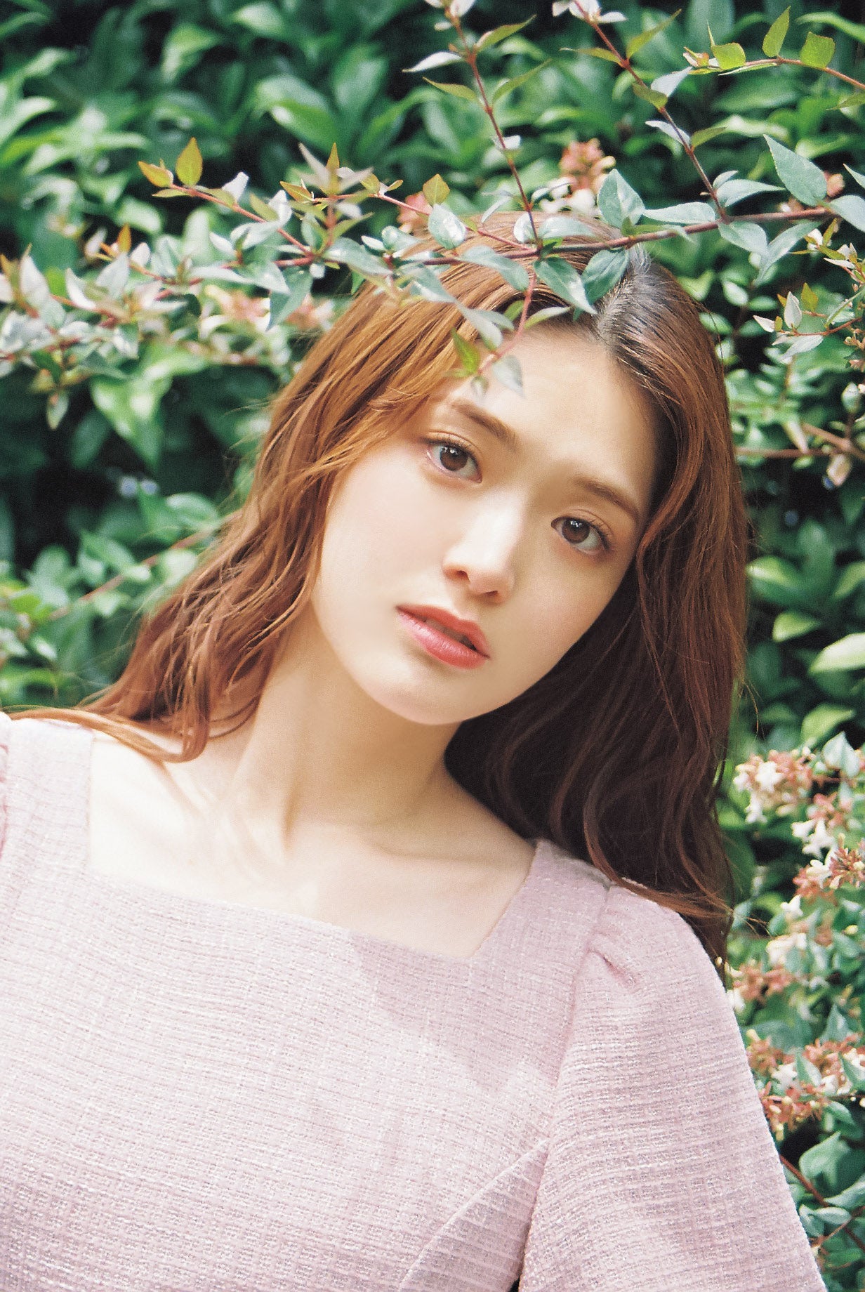 松村沙友理、アンニュイな表情で魅了 プロデュース活動への思いも語る「誰かの理由になれると思うと嬉しい」