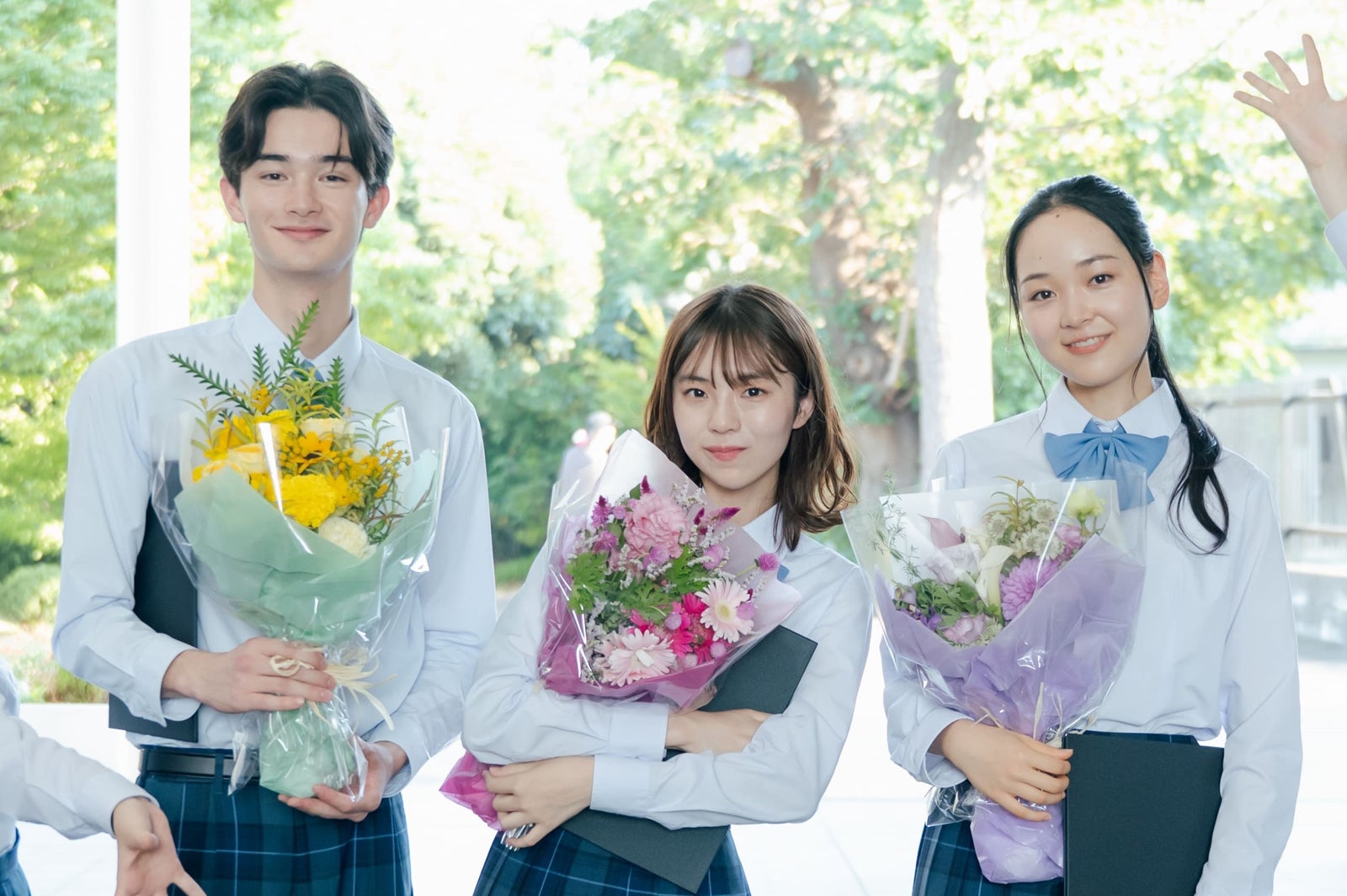 栄莉弥、菊地姫奈、中野有紗（C）フジテレビ