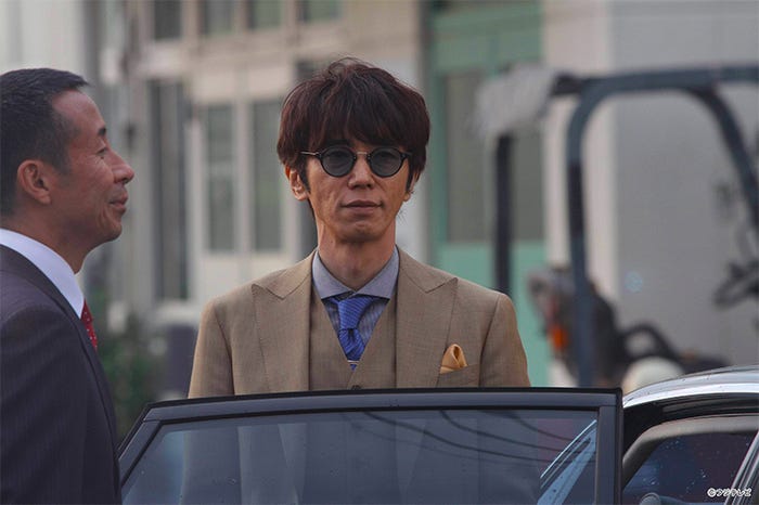 ユースケ・サンタマリア/連続ドラマ「探偵の探偵」第1話より