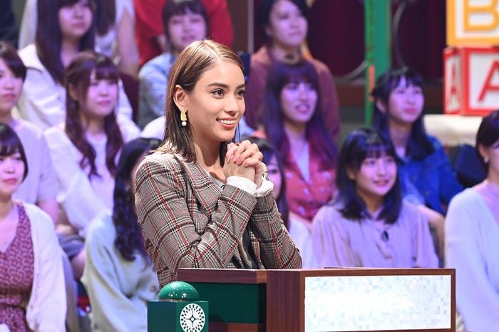 滝沢カレン(C)日本テレビ