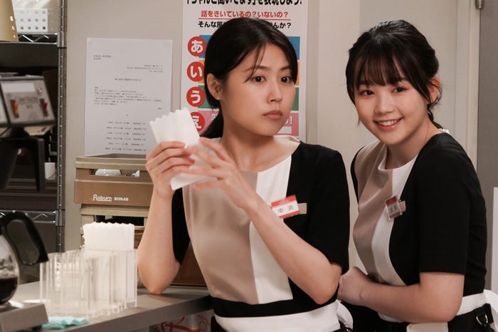 有村架純、米倉れいあ「コントが始まる」第2話より(C)日本テレビ