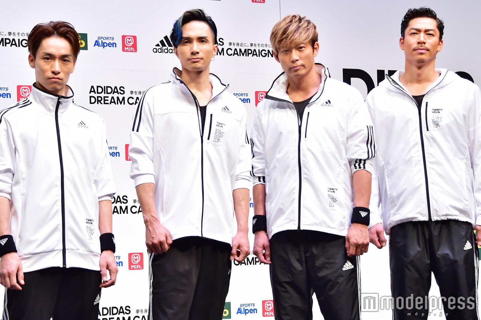 EXILE THE SECOND、子どもの頃の夢は？／（左から）TETSUYA、橘ケンチ、黒木啓司、AKIRA（C）モデルプレス