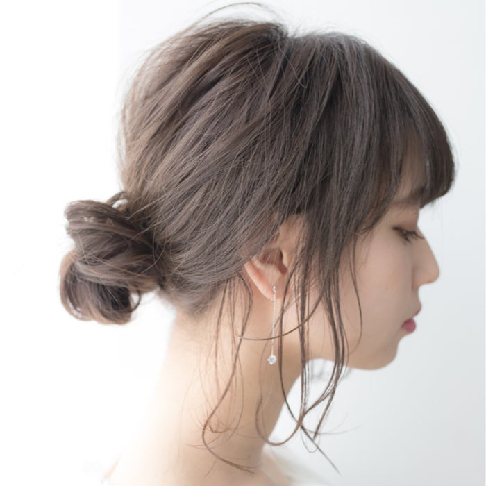 結婚式の簡単ヘアアレンジ特集 セルフでできるお呼ばれ向けスタイル モデルプレス