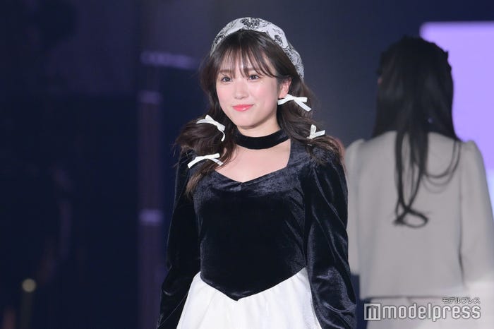 矢吹奈子(C)モデルプレス