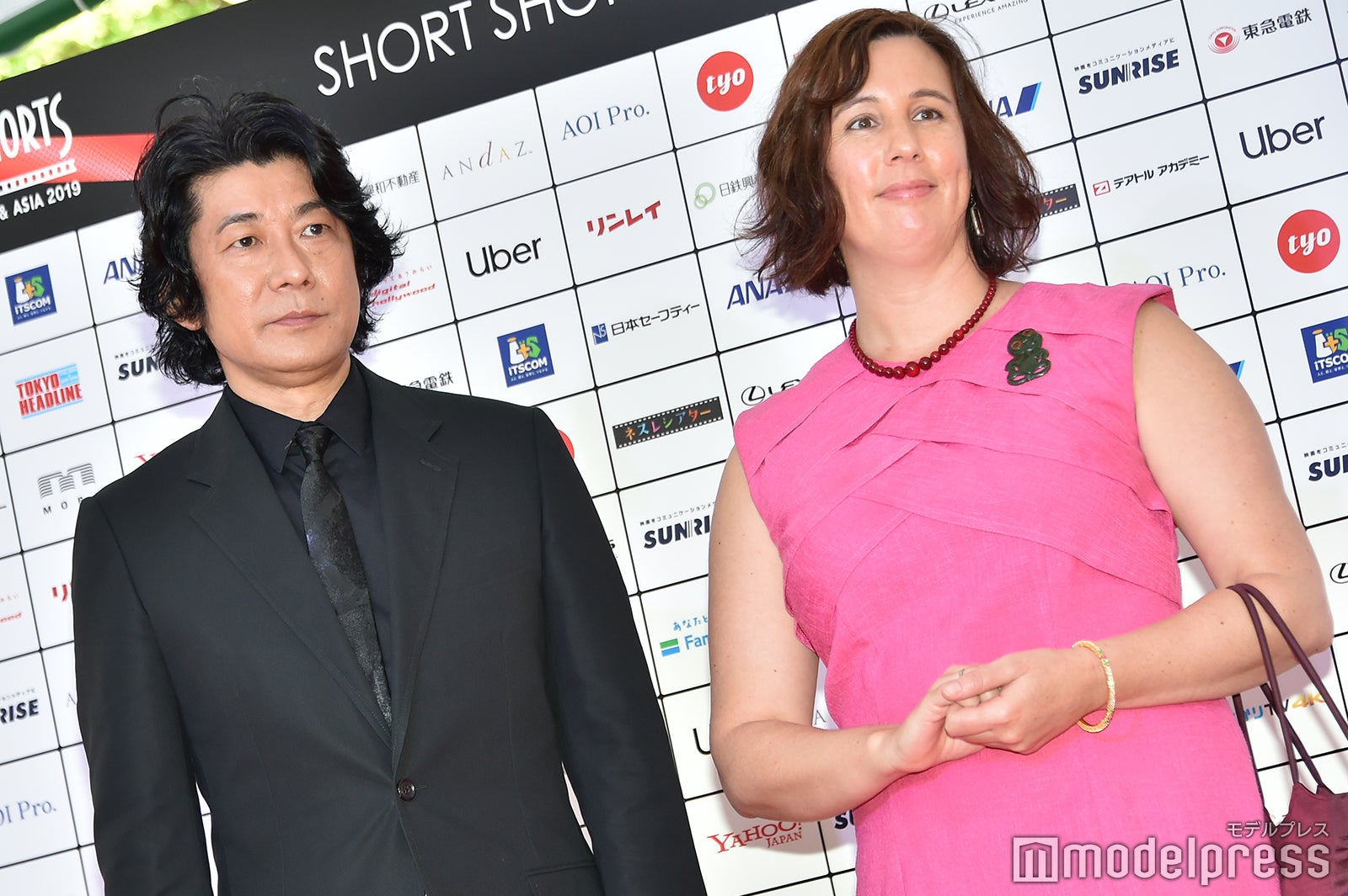 永瀬正敏、ジーナ・デラバルカ （C）モデルプレス
