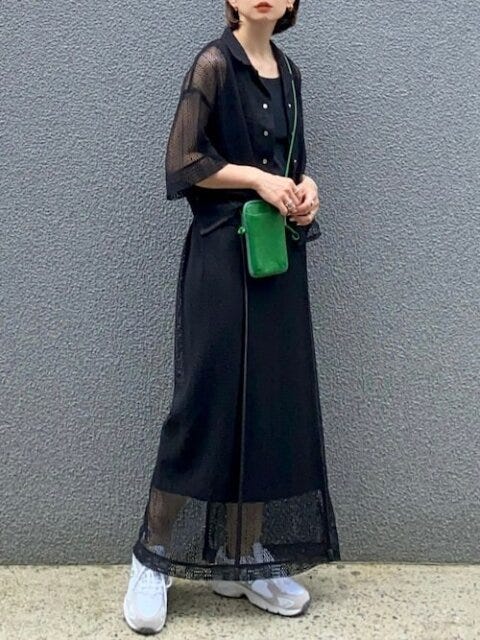 ブラック　コーデ　黒　夏