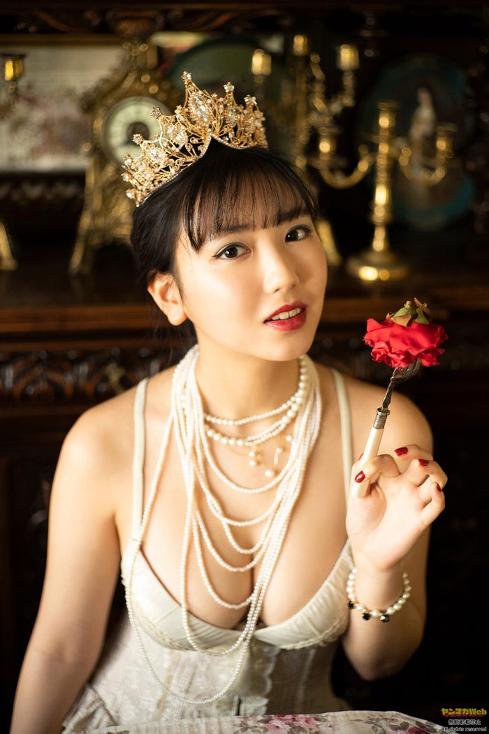 沢口愛華(C)佐藤佑一/ヤンマガWeb