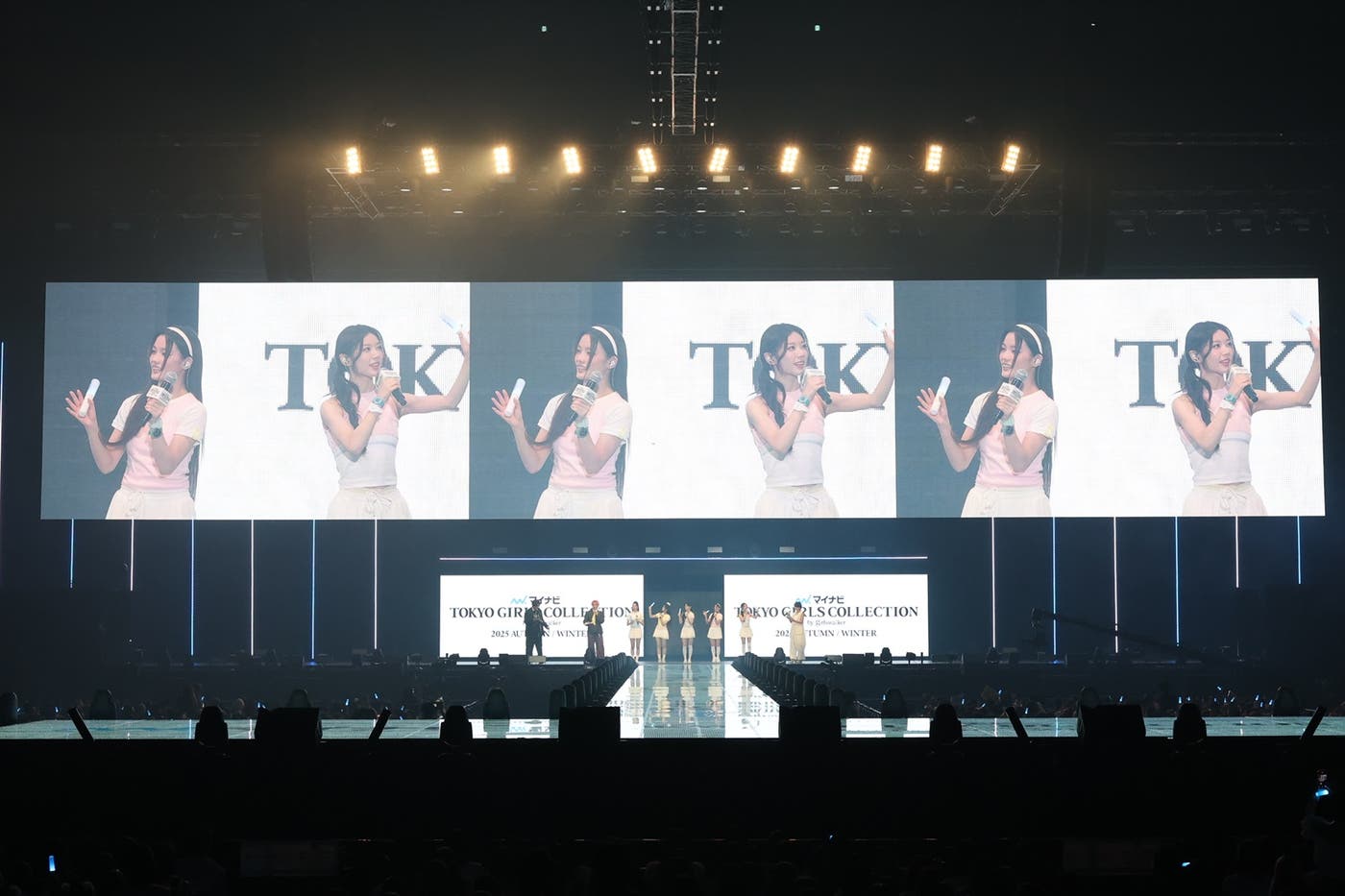 オープニングの様子(C)マイナビ TOKYO GIRLS COLLECTION 2025 AUTUMN/WINTER