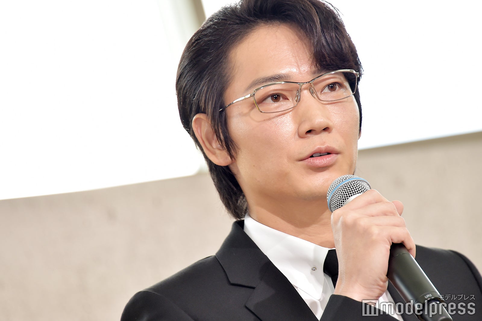 “ダークヒーロー”綾野剛、役の反動？お茶目な言動が続々目撃される　沢尻エリカ「意外過ぎて印象に残った」＜ハゲタカ＞