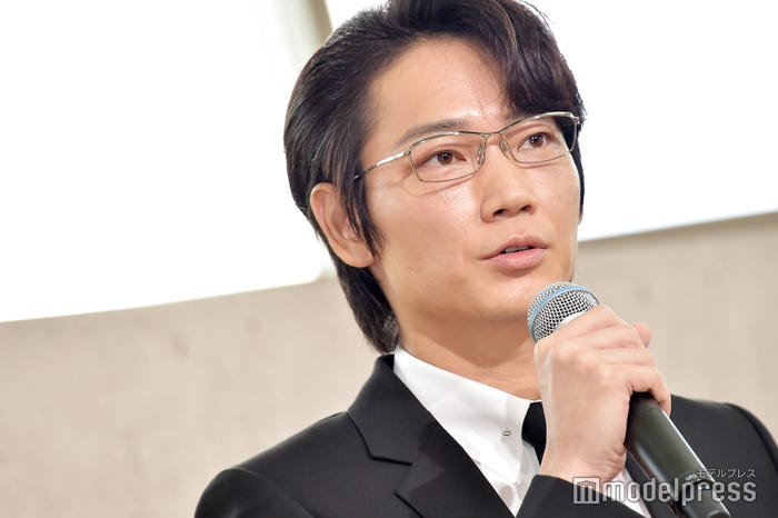 綾野剛 (C)モデルプレス