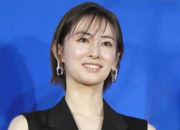「天上界の美」「どれもオシャレ」北川景子 ファッションの都・ミラノで洗練された旅コーデ 世界的観光名所を訪問 イタ飯も満喫「絵になりますね」