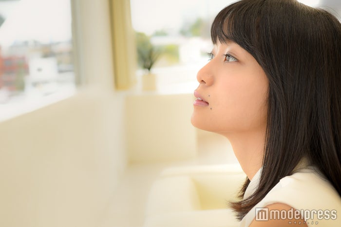 深川麻衣インタビュー 乃木坂46を卒業して みんなが知りたい まいまい の10ヶ月 何に苦労してる インスタで伝えたいことは 最近の悩みが可愛い モデルプレス