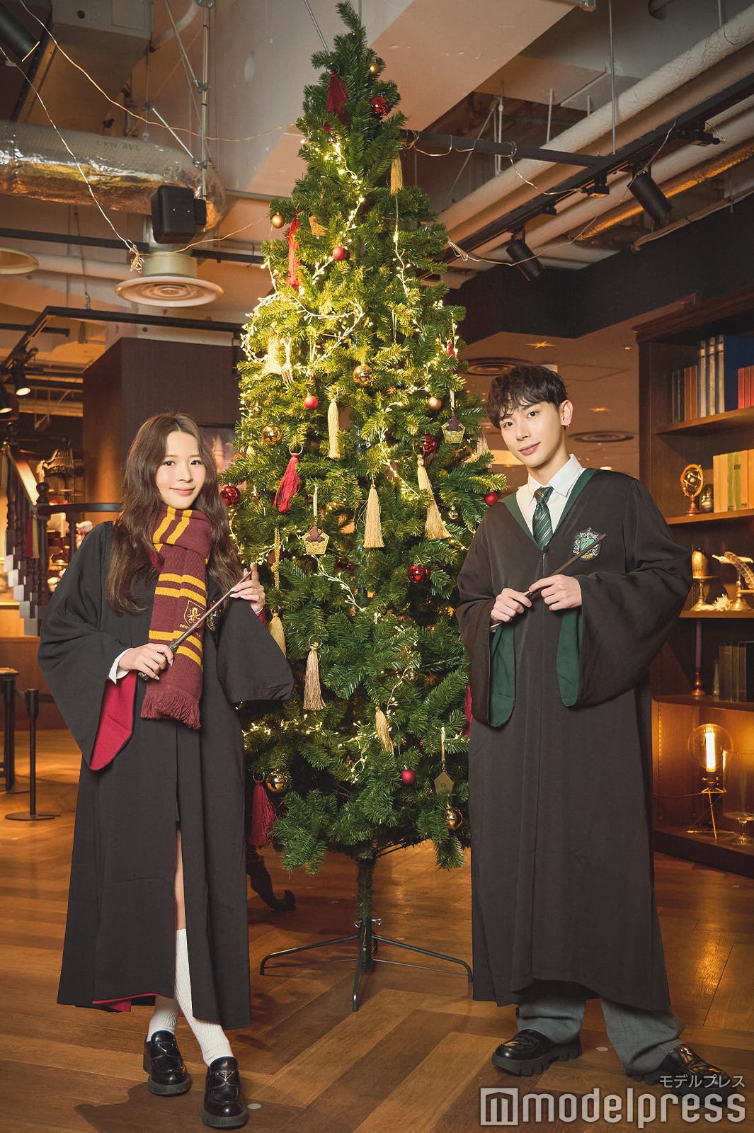 ホリデー仕様の店内(C)モデルプレス