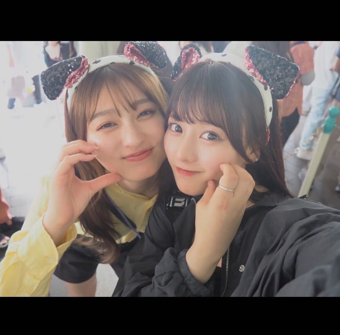 吉川愛＆齊藤なぎさ、プライベートでディズニーへ「明日カノ」コンビに反響殺到「眼福」「画面割れる美しさ」