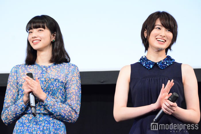 小松菜奈、高月彩良(C)モデルプレス