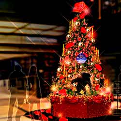 （地下鉄改札側）クリスマスツリー（地下2階）※イメージ画像（C）Disney