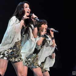 (写真左から)ギュリ、ニコル