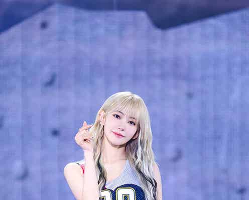 LE SSERAFIM・SAKURA、“撮影1時間以上”鼻血舐めシーンの衝撃回顧「アイドルなのに…」<「EASY」メディアショーケース>