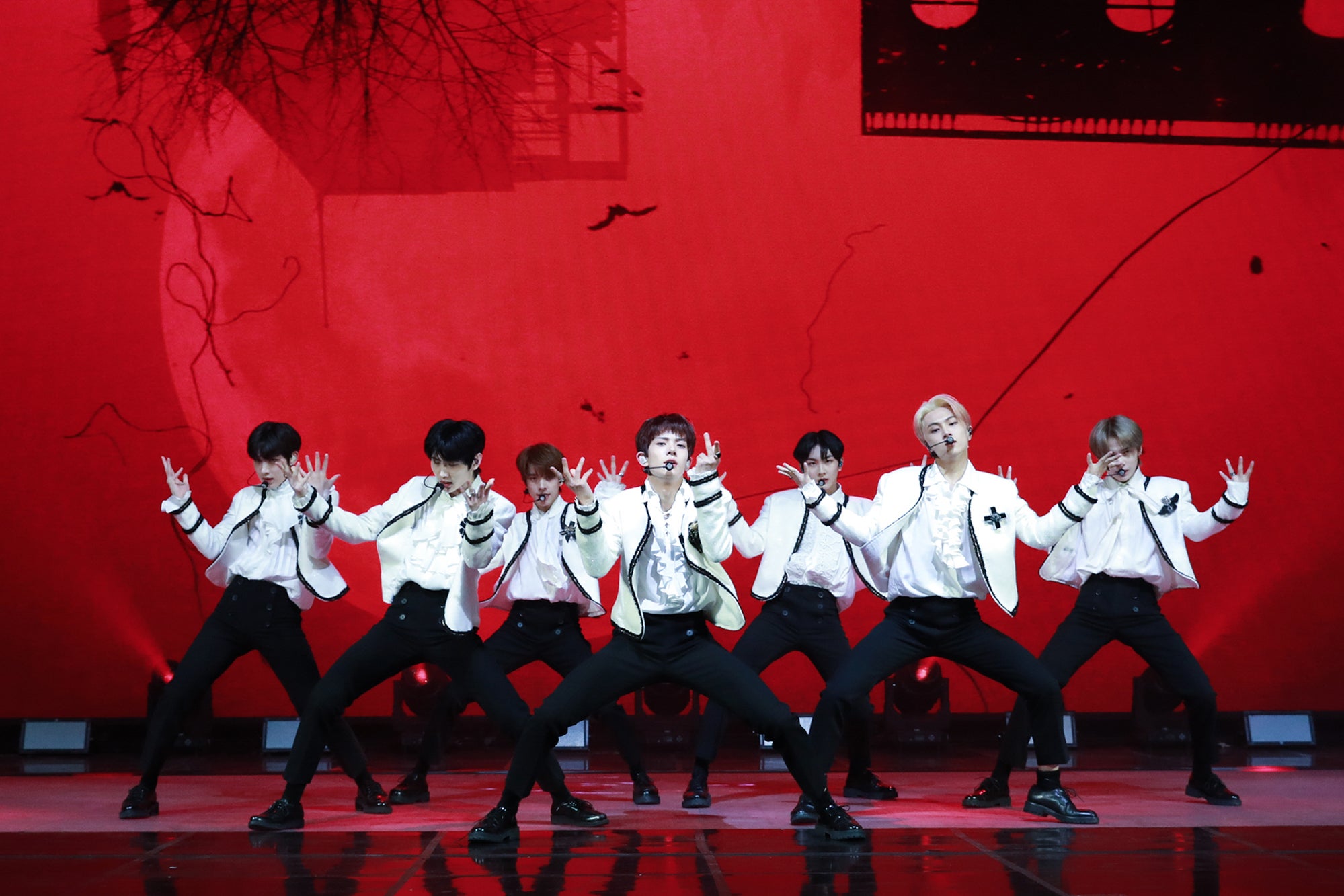 ENHYPEN（C）BELIFT LAB