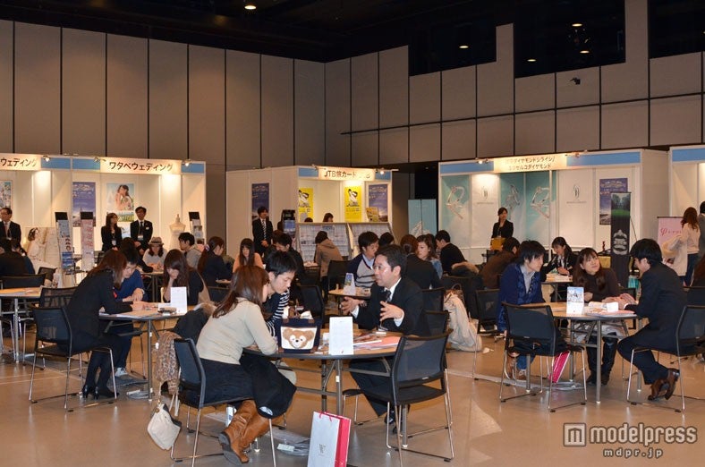 リゾートウエディングに憧れるカップルが多数来場した