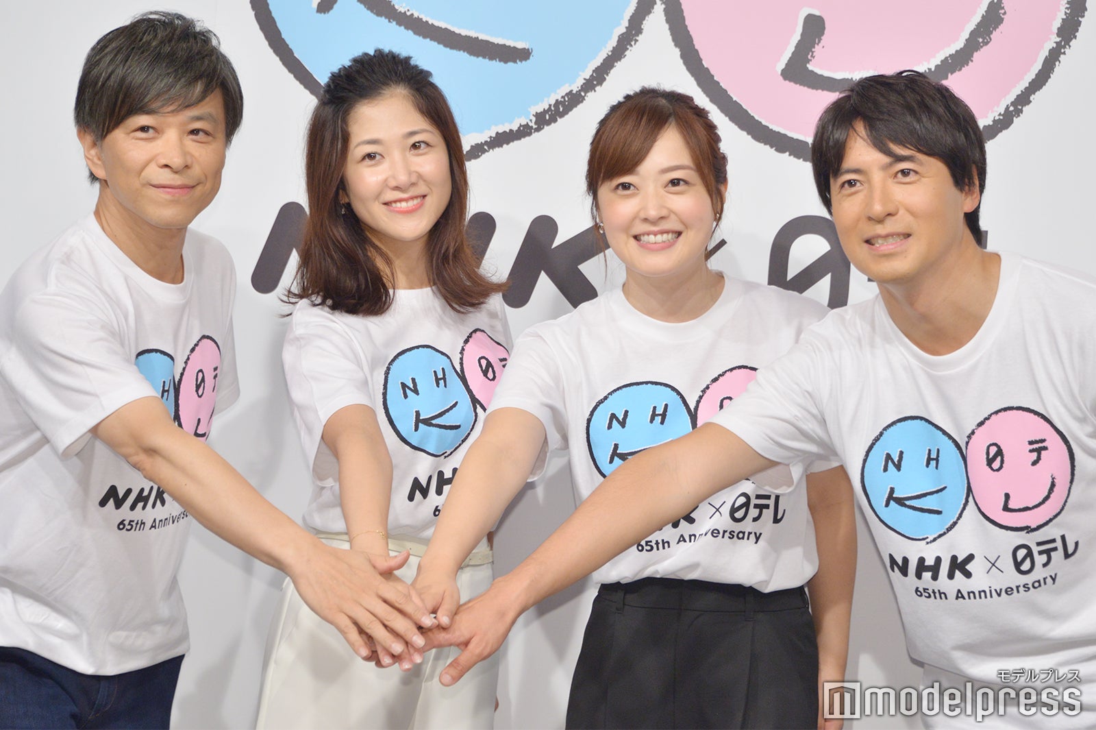 （左から）NHKの武田真一アナ、桑子真帆アナ、日本テレビの水卜麻美アナ、桝太一アナ （C）モデルプレス