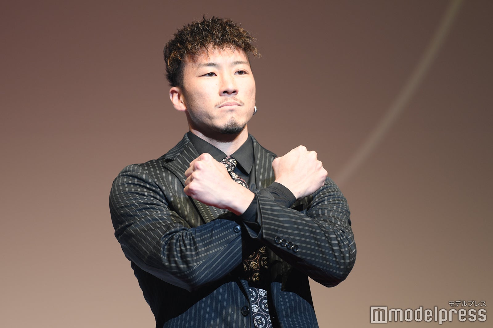  イヌイサン（C）モデルプレス