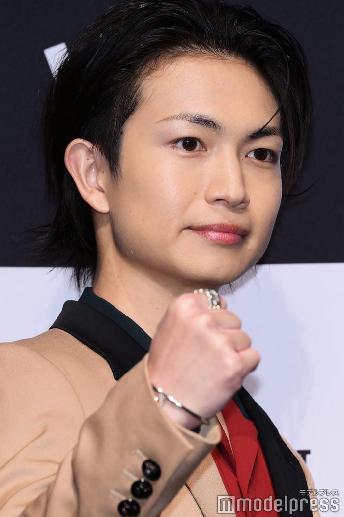 綱啓永(C)モデルプレス