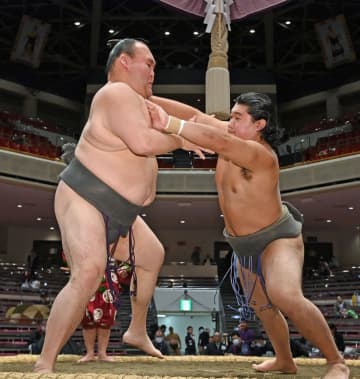 大阪名門高→国立大の異色力士、朝力丸が白星発進「何とか勝てて良かった」【大相撲初場所】