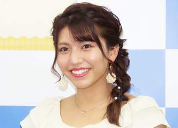 「またさらに綺麗に」人気格闘家美女の雰囲気一変白タンクトップ姿に驚き「この髪色似合う人あんまりいない」「右腕の力こぶが・・・」