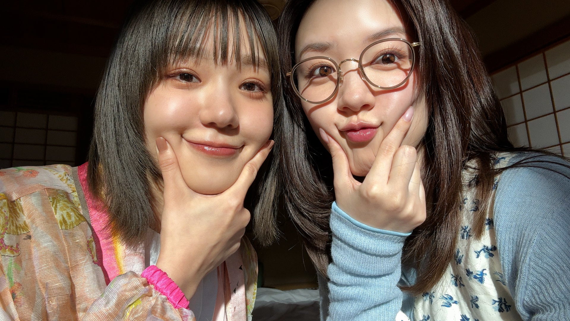 奈緒、永野芽郁の言葉に涙 “台詞台本なし”CM初共演で仲の良さ見せる