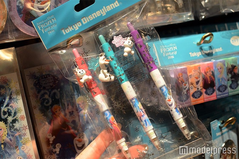 シャープペンセット￥1400（C）モデルプレス