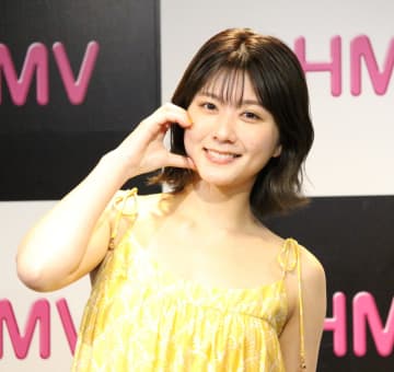 元AKB48清水麻璃亜 初めての写真集撮影に「ドッキリだと思いました」→自分が写真集を出すとは