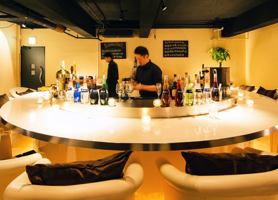 RK Lounge カウンター席
