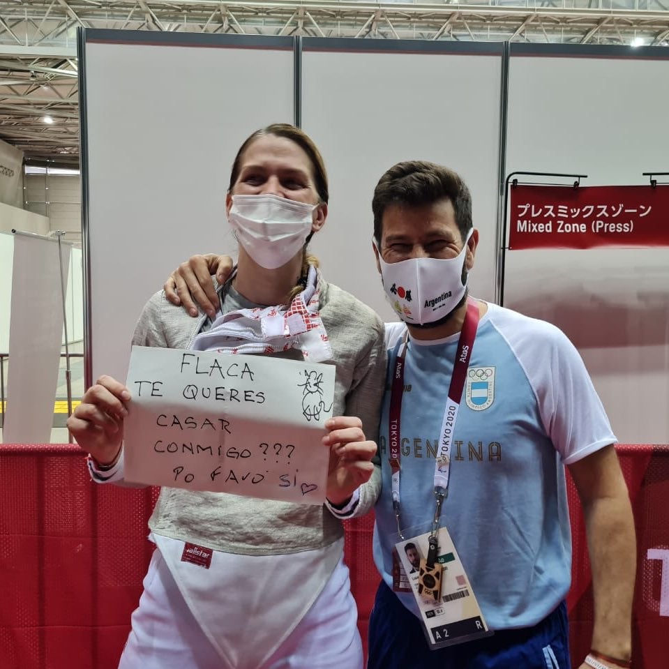 東京五輪で公開プロポーズ相次ぐ？キス＆涙も…愛の告白が話題