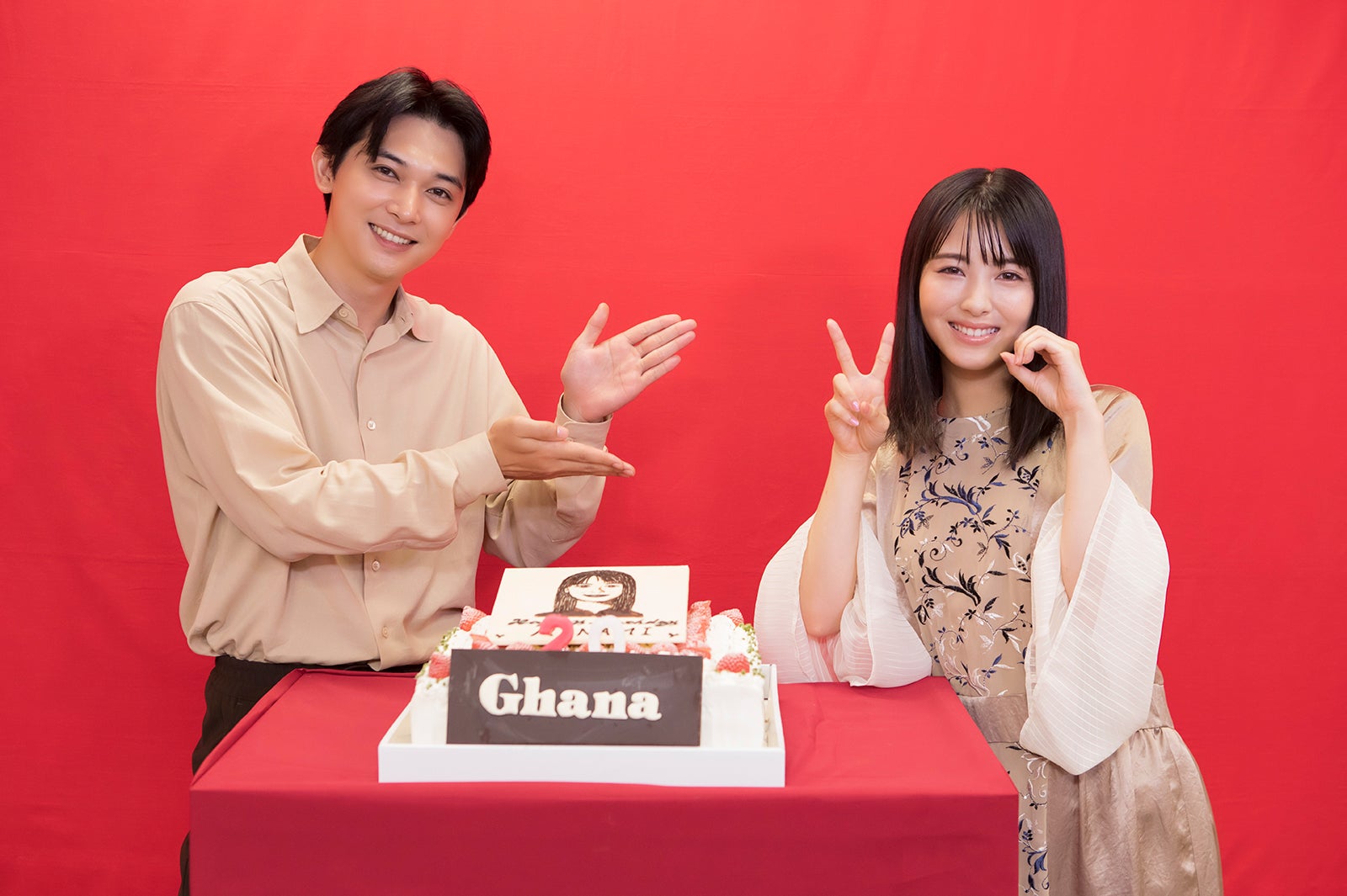 吉沢亮、浜辺美波（提供画像）