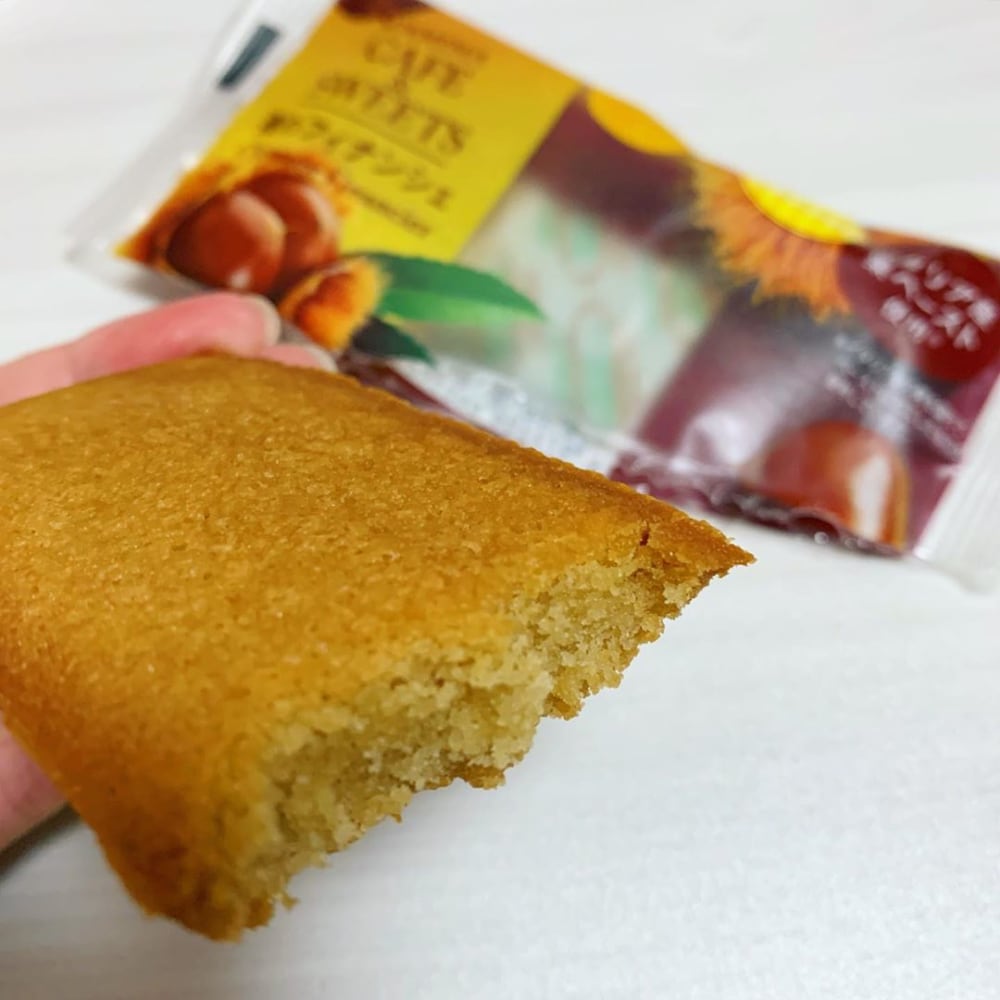 栗のフィナンシェの写真