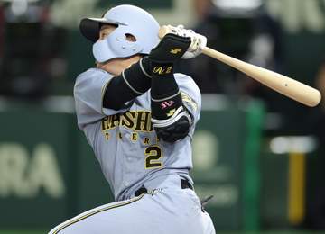 阪神・梅野が今季第1号 開幕2軍スタートも復調予感させる確信の特大弾 守備では盗塁阻止も