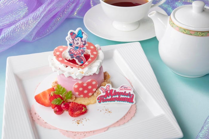 ディズニー・パルパルーザ“ミニーのファンダーランド”ケーキセット(ハイピリオン・ラウンジ)2,500円(C)Disney