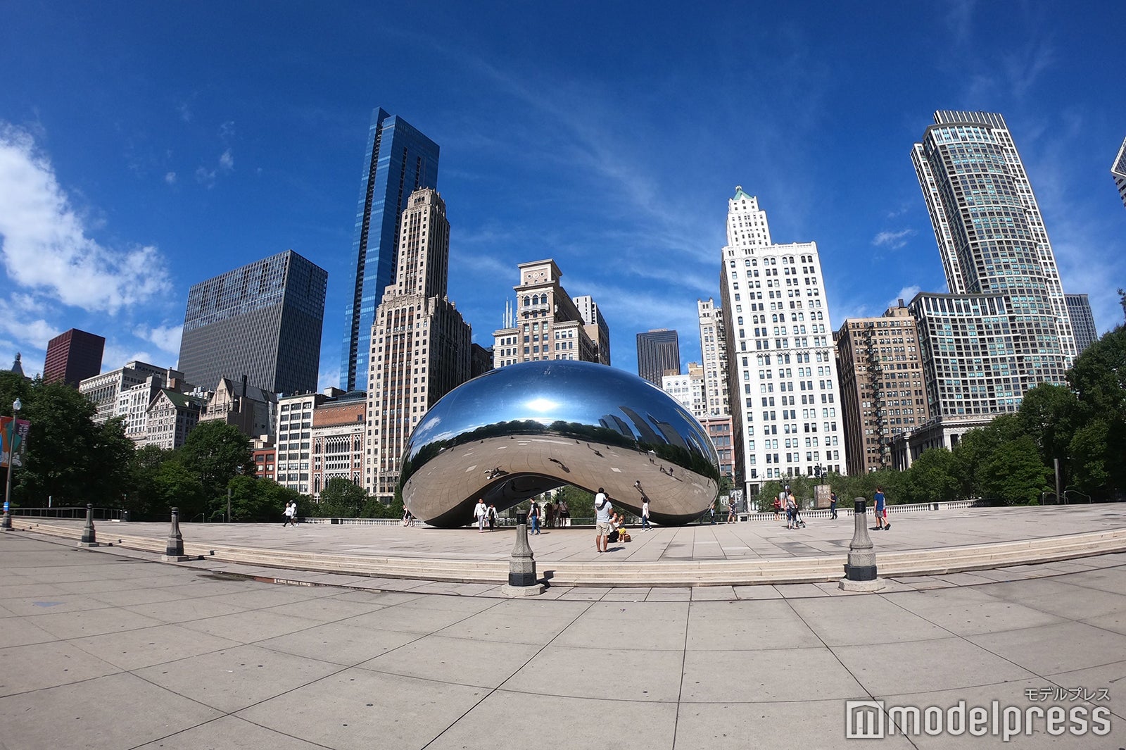 ミレニアムパーク内にある有名なアート作品“ザ・ビーン”（C）モデルプレス