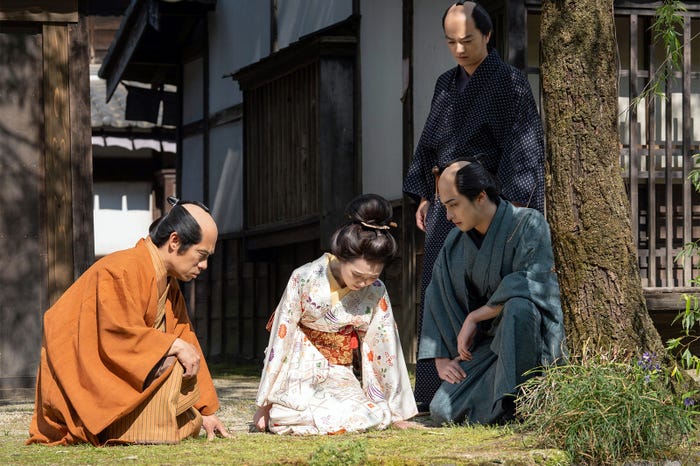 伊藤淳史、福原遥、横浜流星、染谷将太「べらぼう~蔦重栄華乃夢噺~」第28話(C)NHK