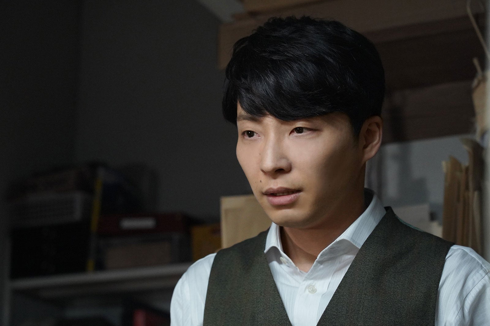 菅田将暉、ライダースジャケットでレッドカーペット登場「唯一無