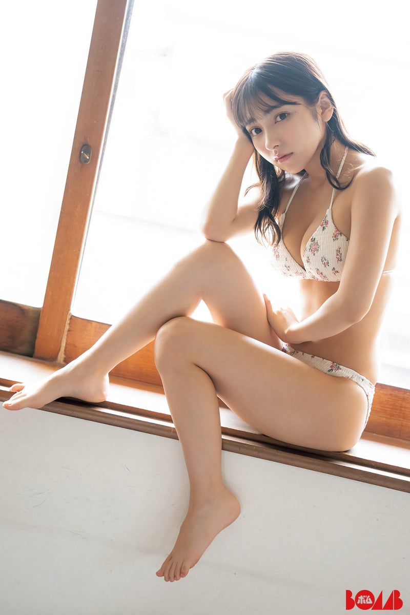 十味「BOMB」水着グラビア4年ぶり 彼女感満載の姿にドキッ＜独占カットあり＞