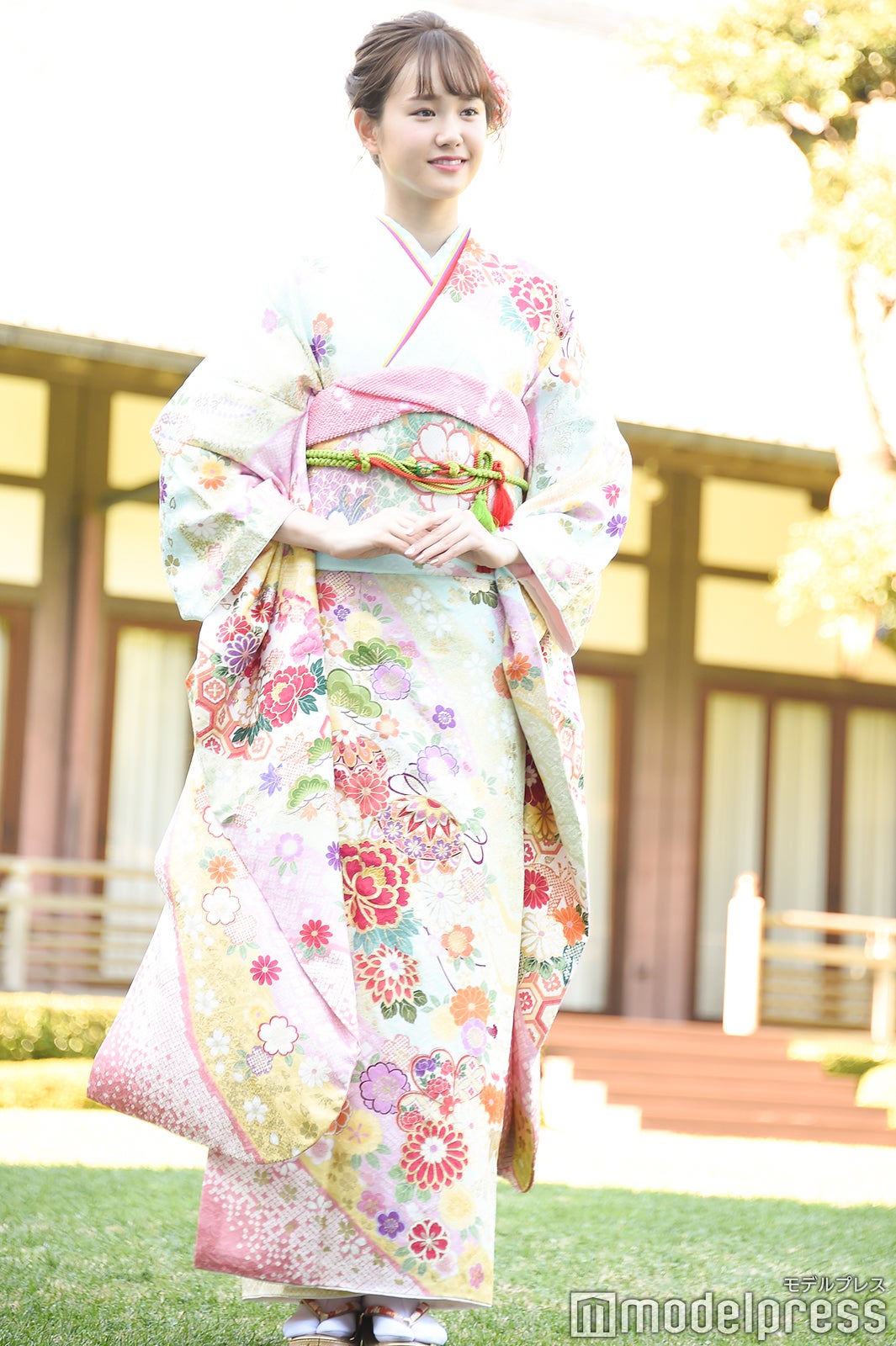 尾碕真花 （C）モデルプレス