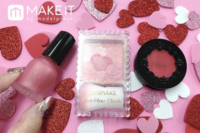 血色感と透明感を足すチーク、あなたはどのタイプを選ぶ? (C)メイクイット