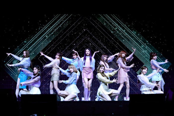 IZ*ONE(C)OFF THE RECORD