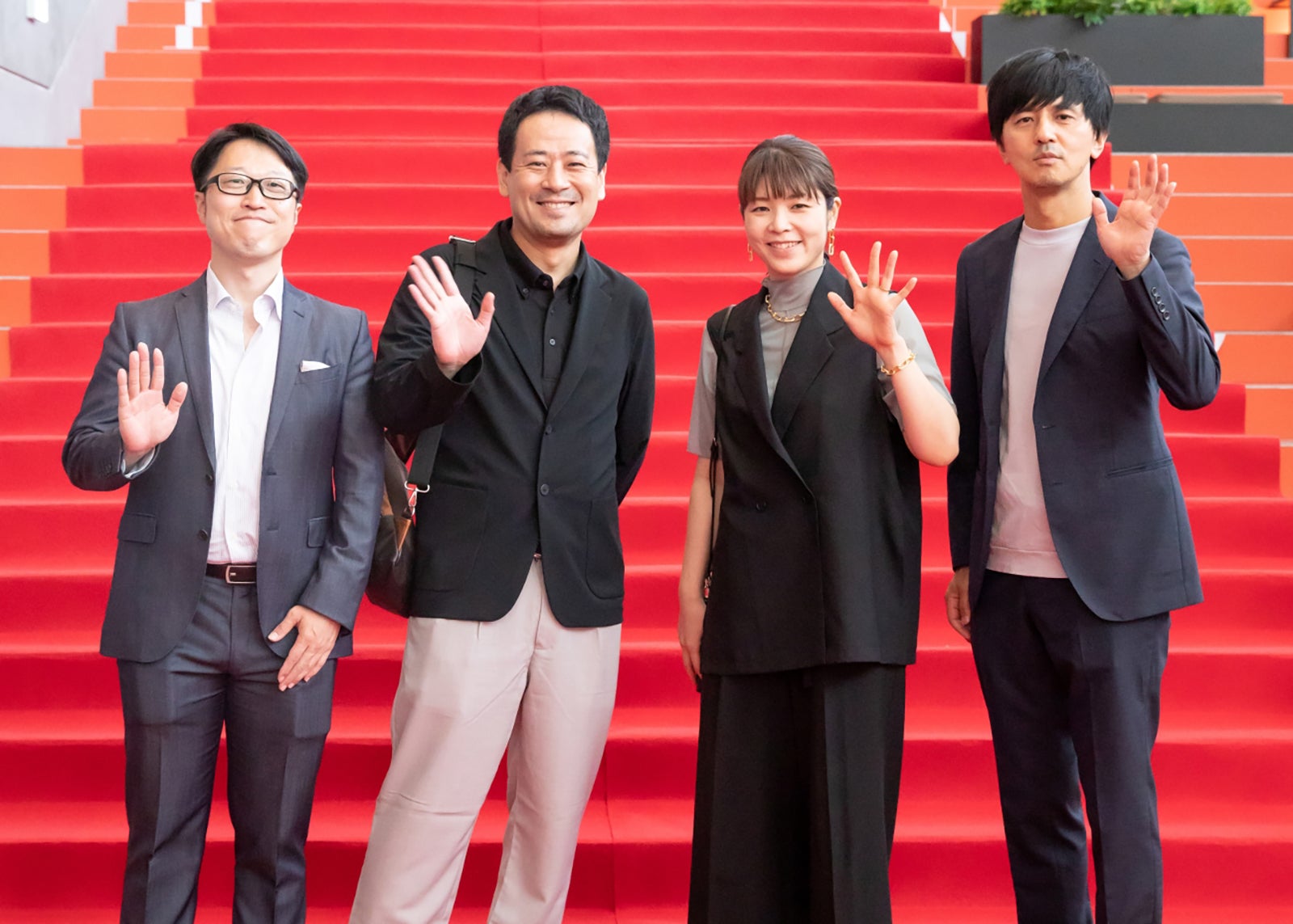 井口正俊、山田雅樹、藤岡寛子、井上博貴（C）WOWOW