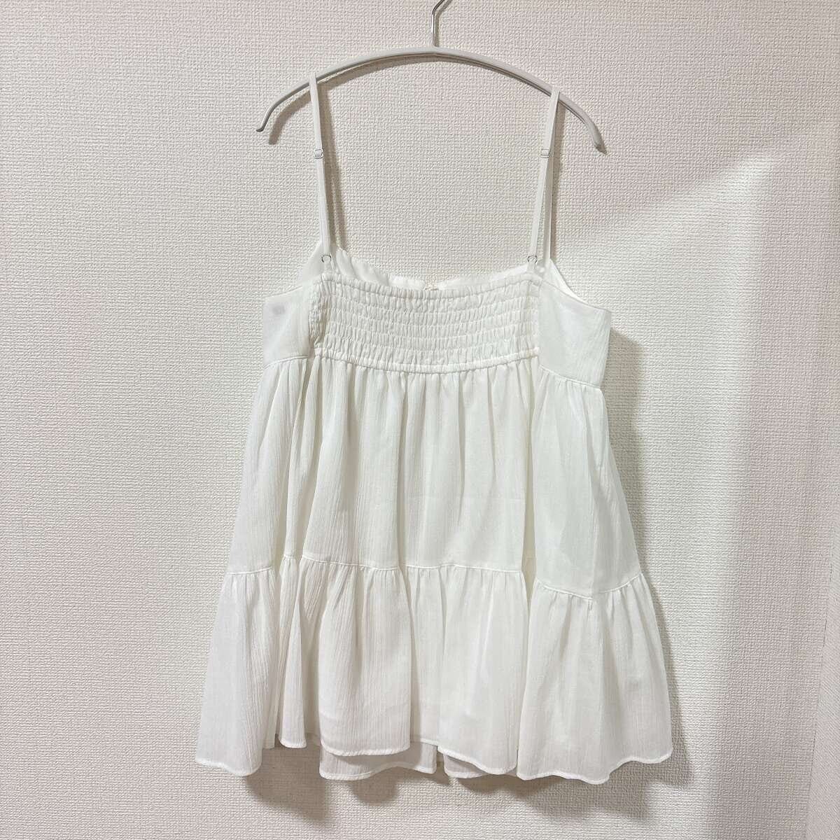 GU　キャミソールチュニック　ホワイト　背面　ギャザー