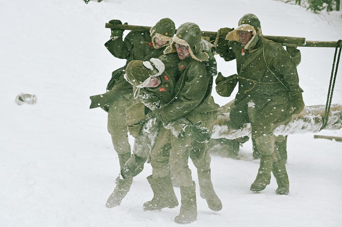 二宮和也(C)2022映画「ラーゲリより愛を込めて」製作委員会(C)1989清水香子