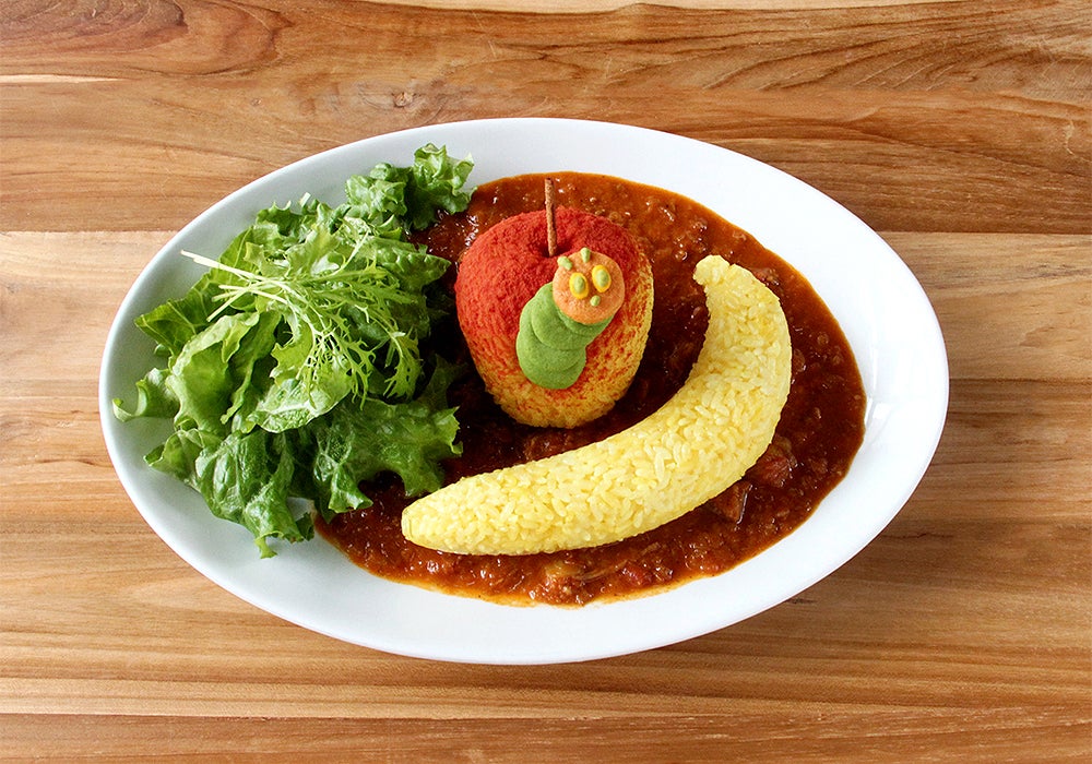 はらぺこあおむしのフルーツカレー
／TM ＆（C）2020 Eric Carle LLC．